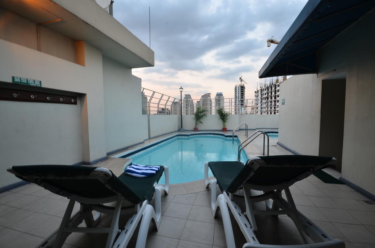 Fernandina 88 Suites Hotel Кесон Сити Екстериор снимка