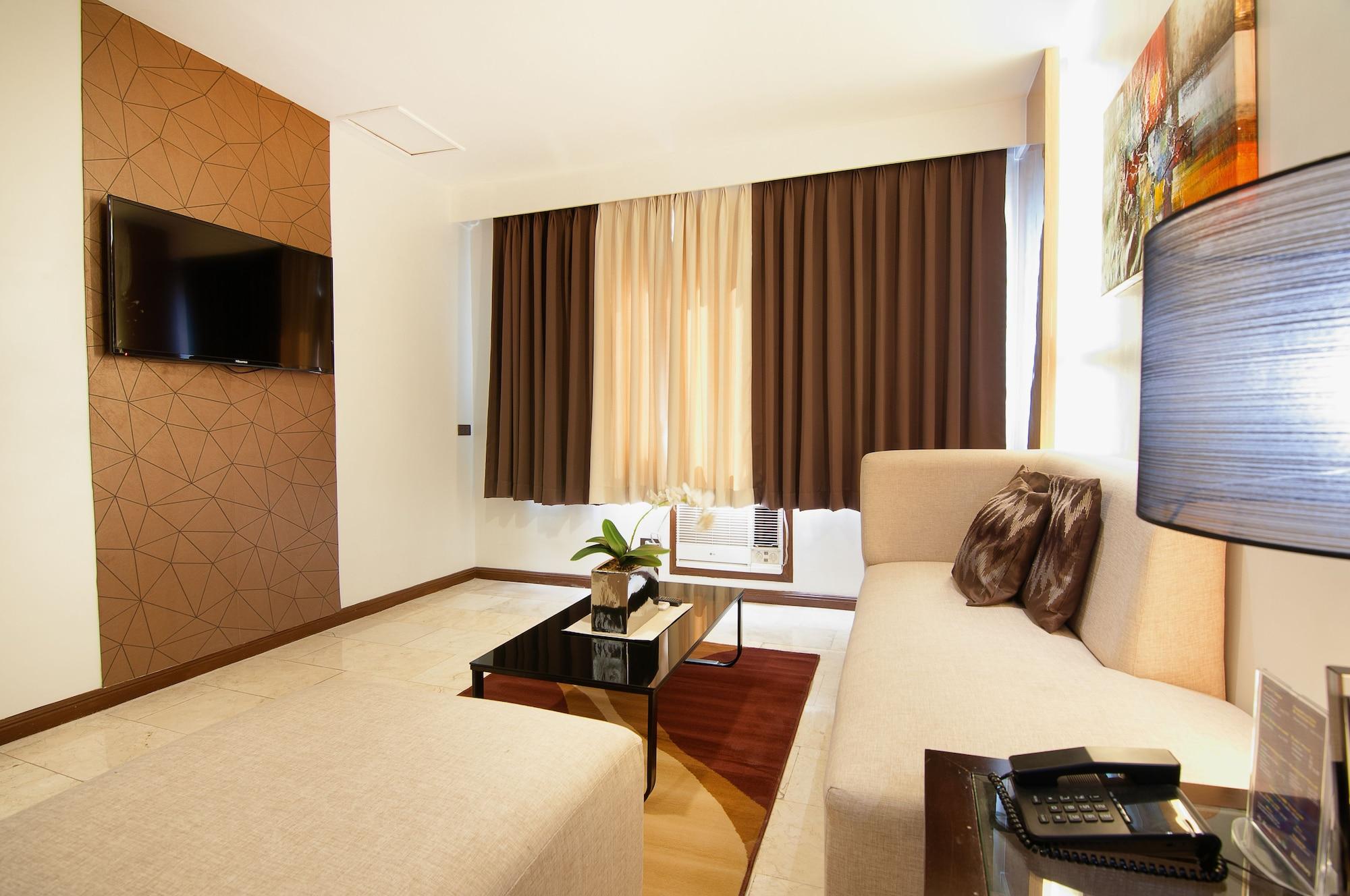 Fernandina 88 Suites Hotel Кесон Сити Екстериор снимка