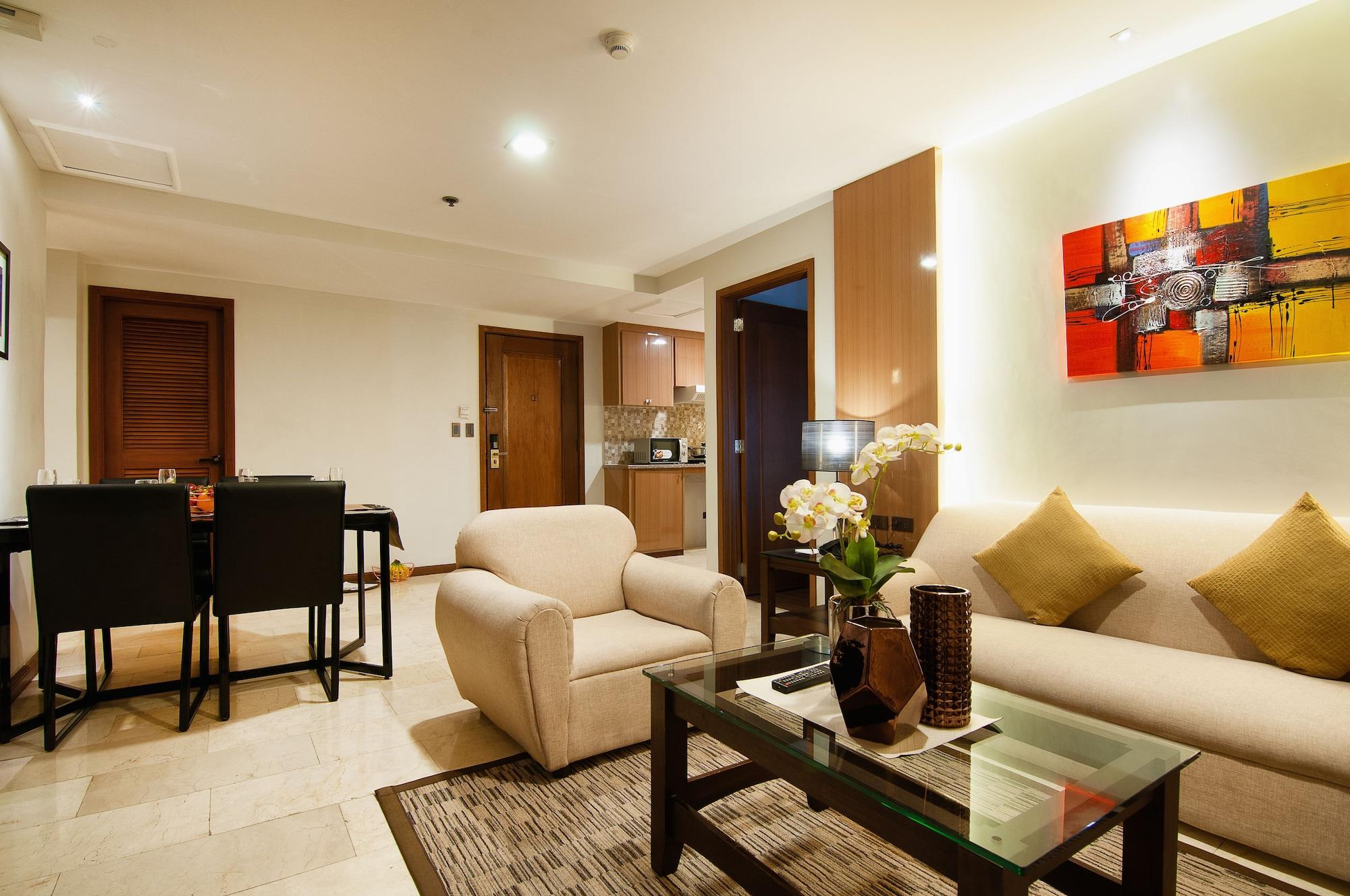 Fernandina 88 Suites Hotel Кесон Сити Екстериор снимка