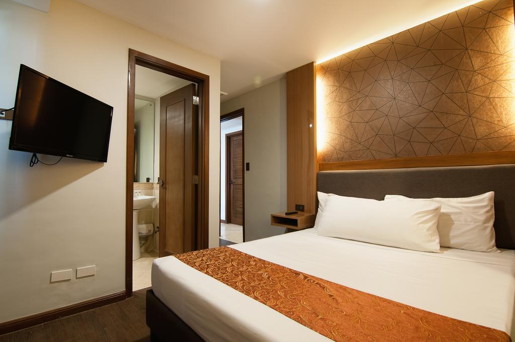 Fernandina 88 Suites Hotel Кесон Сити Екстериор снимка